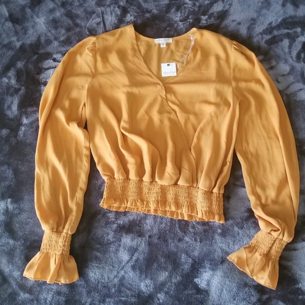 ULTRA FLIRT GOLD LONG SLEEVE BLOUSE
